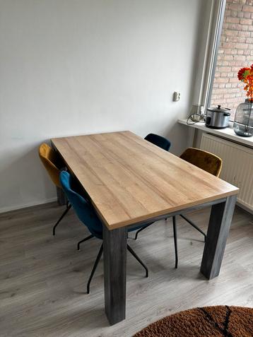 Eettafel zo goed als nieuw! 160x90