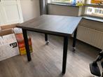 EETKAMERTAFEL ZORGMEUBEL Speciaal voor rolstoel., Ophalen, Vierkant, Zo goed als nieuw, Drie personen