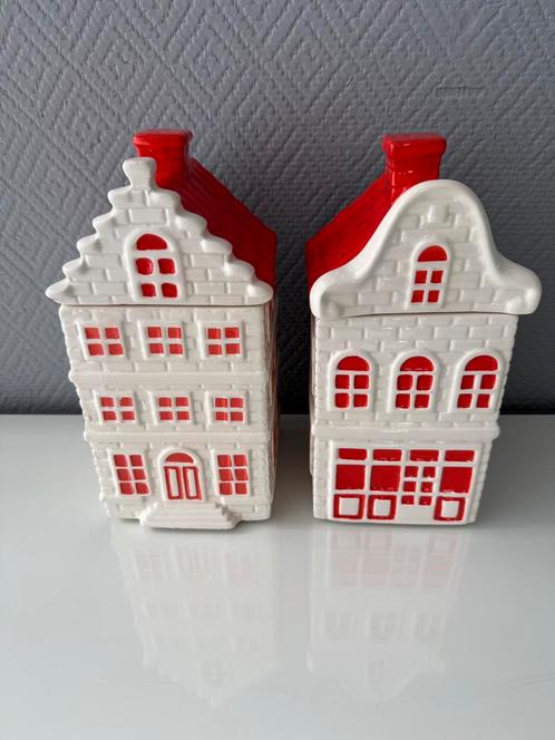 Postcodeloterij Huisjes Koektrommels- Set van 2, Huis en Inrichting, Keuken | Servies, Nieuw, Overige typen, Overige stijlen, Porselein