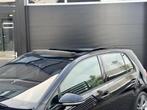 Volkswagen Golf 1.5 TSI Highline Business R, Auto's, Volkswagen, 4 cilinders, 150 pk, Alcantara, Zwart