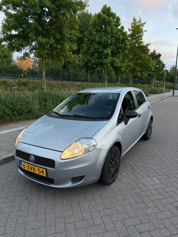 Fiat Punto 1.2 Liter 5-DEURS Grijs beschikbaar voor biedingen