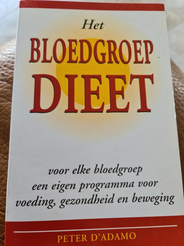 Het Bloedgroep Dieet - Peter D'Adamo, Boeken, Gezondheid, Dieet en Voeding, Zo goed als nieuw, Dieet en Voeding, Ophalen of Verzenden