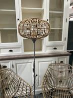 Rotan staande lamp – boho stijl – chroom poot – 126 cm, D, Ophalen of Verzenden, Zo goed als nieuw, D