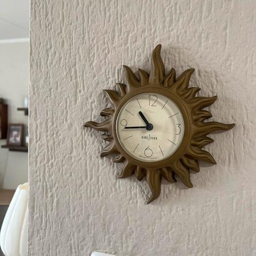 Karlsson zonnen wandklok, Huis en Inrichting, Woonaccessoires | Klokken, Zo goed als nieuw, Ophalen of Verzenden