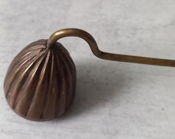 koperen kaarsendover beschikbaar voor biedingen