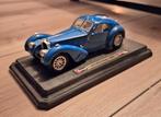 Mooie bugatti modelauto, Hobby en Vrije tijd, Modelauto's | 1:24, Ophalen of Verzenden, Zo goed als nieuw, Bburago