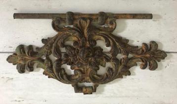 Antiek smeedijzeren ornament van Frans spijlen bed beschikbaar voor biedingen