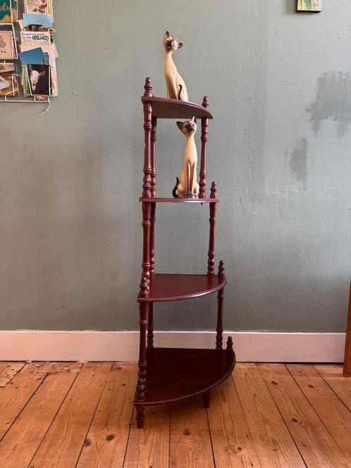 Lucky vintage etagère hoekmodel roodbruin, Huis en Inrichting, Woonaccessoires | Etagères, Gebruikt, Ophalen