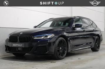 BMW 5-serie Touring 530e xDrive M-Sport | Panoramadak | Head beschikbaar voor biedingen