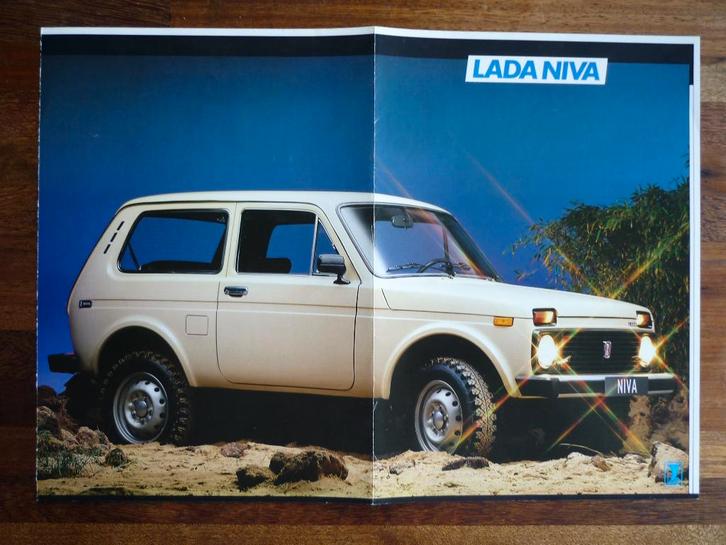 Lada Niva (1988), Boeken, Auto's | Folders en Tijdschriften, Nieuw, Overige merken, Ophalen of Verzenden