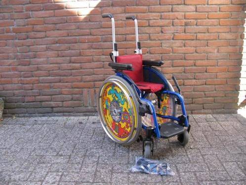 Sopus kinderrolstoel zitbreedte 26cm druksteunen verstelbaar, Diversen, Rolstoelen, Zo goed als nieuw, Handbewogen rolstoel, Inklapbaar