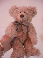 klein teddybeertje Thornbury Russ Berrie, Ophalen of Verzenden, Zo goed als nieuw