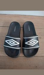 Badslippers slippers Umbro 30 zwart, Nieuw, Ophalen of Verzenden, Jongen, Umbro