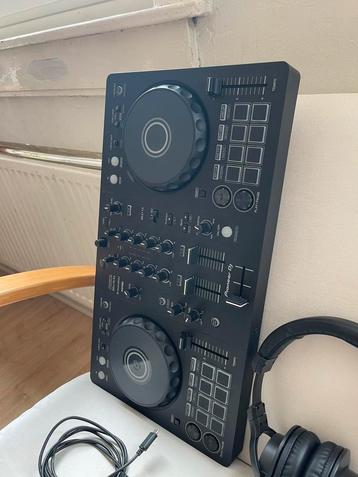 Pioneer DDJ-FLX4 DJ Controller + Headphones and all Cables beschikbaar voor biedingen