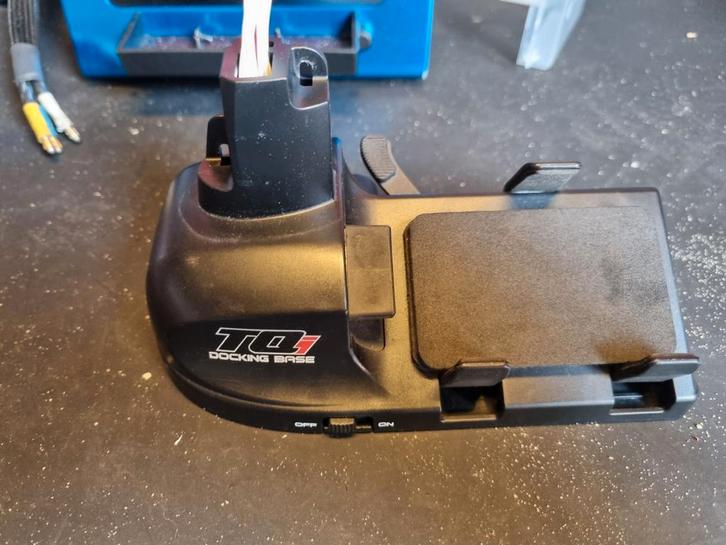 Traxxas TQI docking Base, Hobby en Vrije tijd, Modelbouw | Radiografisch | Auto's, Ophalen