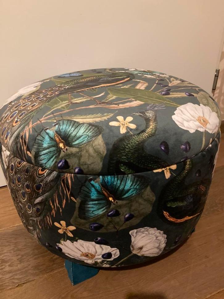 Nieuw gestoffeerd vintage naaipoef poef, Huis en Inrichting, Woonaccessoires | Overige, Nieuw, Ophalen