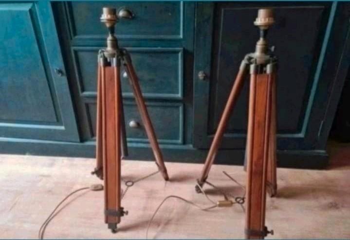 2 Riviera maison tripot lamp verstelbaar van hout 3 poot, Huis en Inrichting, Lampen | Vloerlampen, Zo goed als nieuw, 150 tot 200 cm