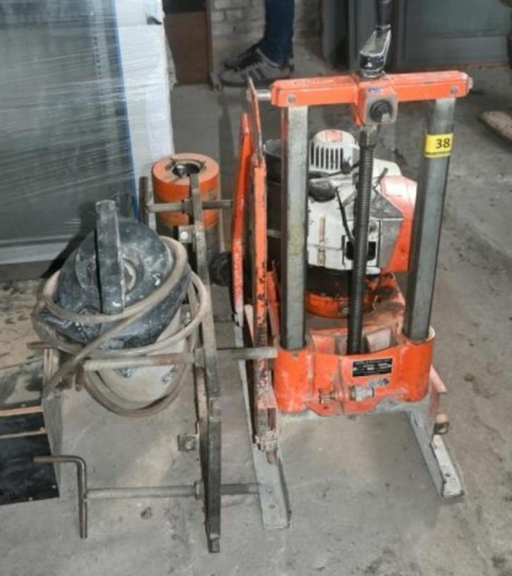 Betonboormachine Gils KB 30, Doe-het-zelf en Verbouw, Gereedschap | Boormachines, Gebruikt, Kolomboormachine, Ophalen