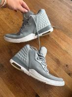 Jordan Air Sneakers Maat 40 Grijs, Overige kleuren, Ophalen of Verzenden, Sneakers of Gympen, Gedragen