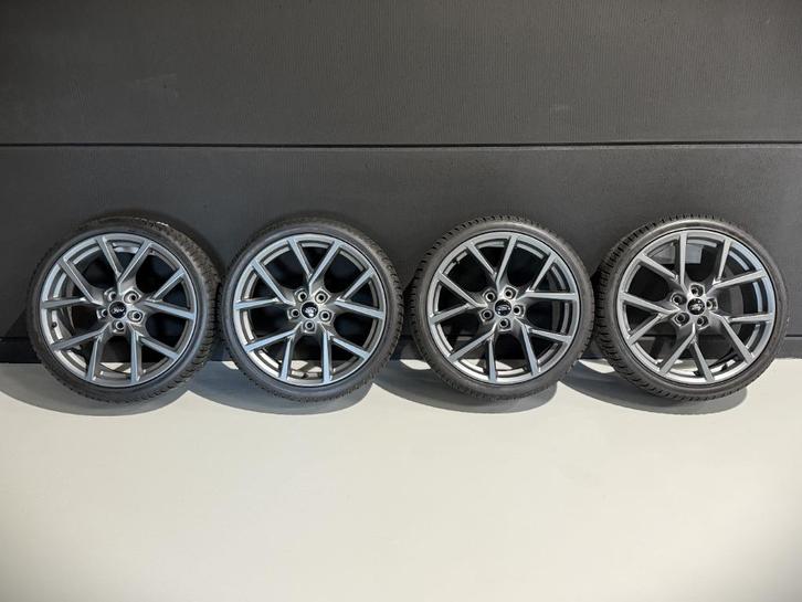 19 inch originele Ford Focus ST velgen met winterbanden, Auto-onderdelen, Banden en Velgen, Banden en Velgen, Winterbanden, 19 inch