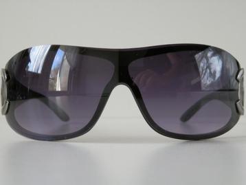 Chanel zonnebril. Mod.234. beschikbaar voor biedingen