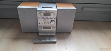 Sony stereo met 2 boxen beschikbaar voor biedingen