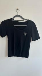 Zwart T-shirt met LOVE logo - Maat S, Verzenden, Zwart, Zo goed als nieuw, Korte mouw