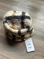 Zara bont/teddy hoed nieuw one size, Kleding | Dames, Hoeden en Petten, Hoed, Zara, Nieuw, One size fits all