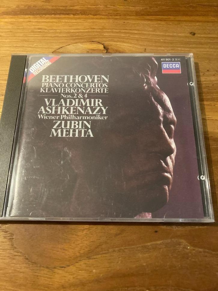 Beethoven - Piano Concertos Nos 2 & 4 (Vladimir Ashkenazy /, Cd's en Dvd's, Cd's | Klassiek, Zo goed als nieuw, Orkest of Ballet