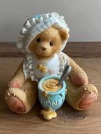 Cherished Teddies beer beeldje Kara met honingpot, Verzamelen, Beeldje, Cherished Teddies, Zo goed als nieuw, Ophalen