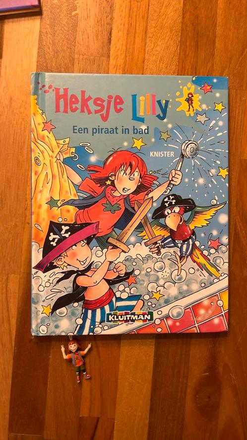 Heksje Lily- een piraat in bad, Boeken, Kinderboeken | Jeugd | onder 10 jaar, Zo goed als nieuw, Ophalen of Verzenden