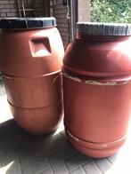 Ton (2) gratis af te halen, Tuin en Terras, Regentonnen, 150 liter of meer, Ophalen, Gebruikt, Kunststof