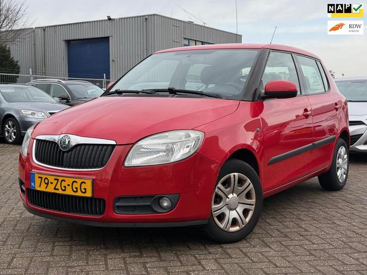 Skoda Fabia 1.6-16V Ambiente| 145.465 KM NAP | Nieuwe apk, Auto's, Skoda, Bedrijf, Te koop, Fabia, ABS, Airbags, Airconditioning