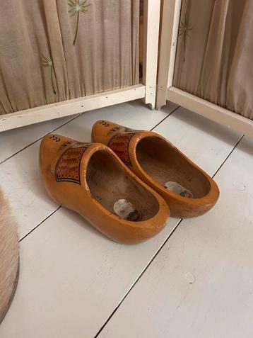 Houten Klompen Maat 39 beschikbaar voor biedingen