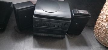 Vintage HiFi Stereo Set - Platenspeler, Versterker, Cassette beschikbaar voor biedingen