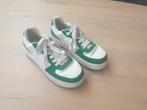 Groen / Witte Sneakers Pull and Bear  Z.G.A.N., Ophalen of Verzenden, Zo goed als nieuw, Wit