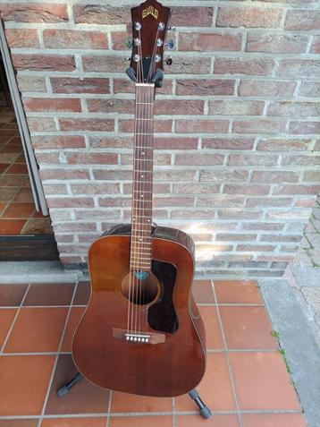 Guild D25M Vintage Archback dreadnaught 1979 beschikbaar voor biedingen