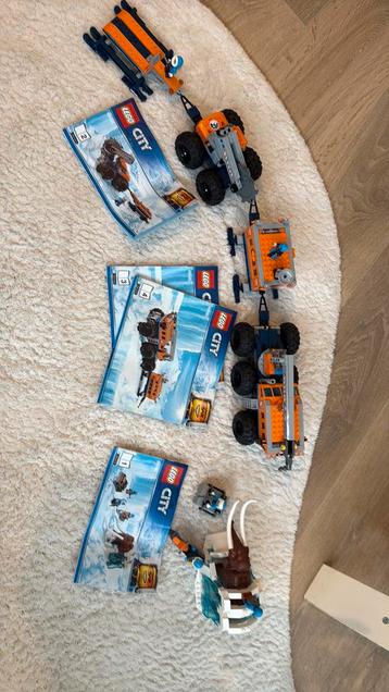 Lego Mobiele onderzoeksbasis op de Noordpool 60195 beschikbaar voor biedingen