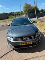 Volkswagen Passat 1.4 TSI 90KW DSG 2013 Grijs, Auto's, 74 €/maand, 4 cilinders, 122 pk, Origineel Nederlands