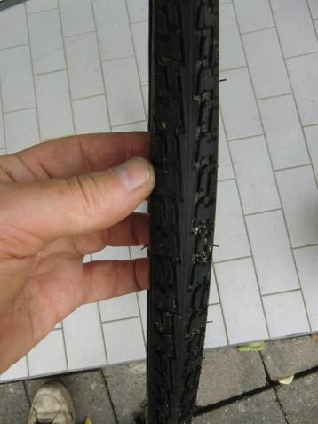Diverse fietsbanden 24, 26 of 28 inch (inclusief binnenband) beschikbaar voor biedingen