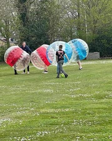 Bubble Ball te huur - 4a8 spelers beschikbaar voor biedingen