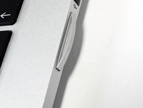 Korte 21mm diepe MicroSD adapter voor o.a. Macbook Air / Pro, Computers en Software, Geheugenkaartlezers, Zo goed als nieuw, Ophalen