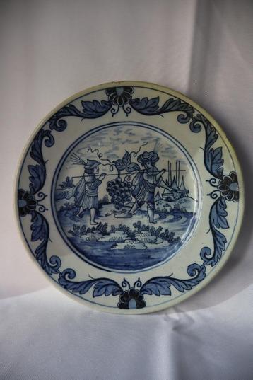 Antiek Delfts bord fabriek De Roos beschikbaar voor biedingen