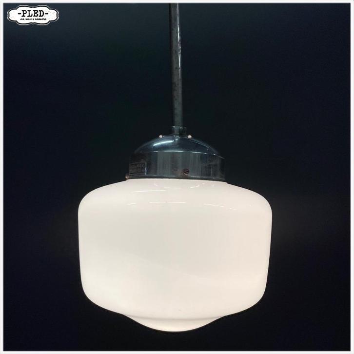 Opaline pendellamp / Napako, Tsjechoslowakije / sixties, Huis en Inrichting, Lampen | Hanglampen, Gebruikt, Minder dan 50 cm, Glas