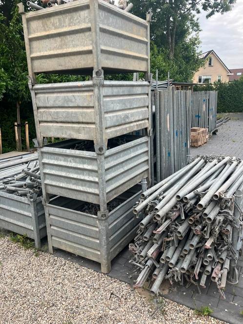 Steiger materiaal. Grote partij. Stalen steiger. Bouw, Zakelijke goederen, Machines en Bouw | Liften, Steigers en Ladders, Ophalen