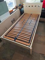 Eenpersoonsbed 90x200 cm tijdloos design, Huis en Inrichting, Slaapkamer | Bedden, Ophalen, Gebruikt, 90 cm, Eenpersoons