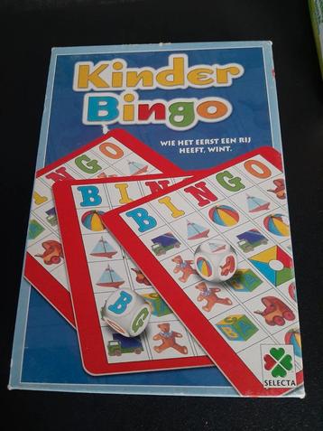 Kinder Bingo wie het eerst een rij heeft wint beschikbaar voor biedingen