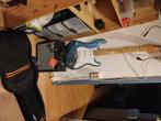 gitaar met versterker, Muziek en Instrumenten, Snaarinstrumenten | Gitaren | Elektrisch, Met versterker, Zo goed als nieuw, Solid body