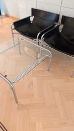 2 Spectrum SZ 14 Fauteuils - Pastoe glazen koffietafel T18, Ophalen