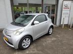 Toyota iQ 1.0 VVTi Comfort 68 pk Automaat Automaat | Airco |, Auto's, 12 maanden, Gebruikt, 4 stoelen, 68 pk
